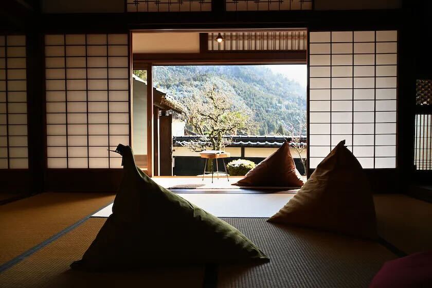 CASA MIYAMA（カーサ美山）の居間