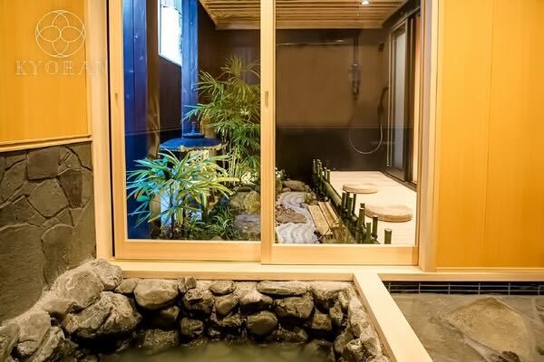 京蘭－静竹邸の露天風呂