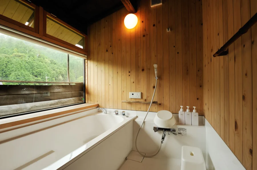 丹波篠山 古民家の宿 集落丸山のお風呂