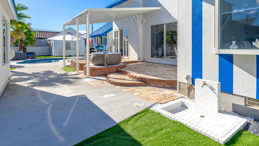 THE BLUE POINT seaside villaの屋外洗い場