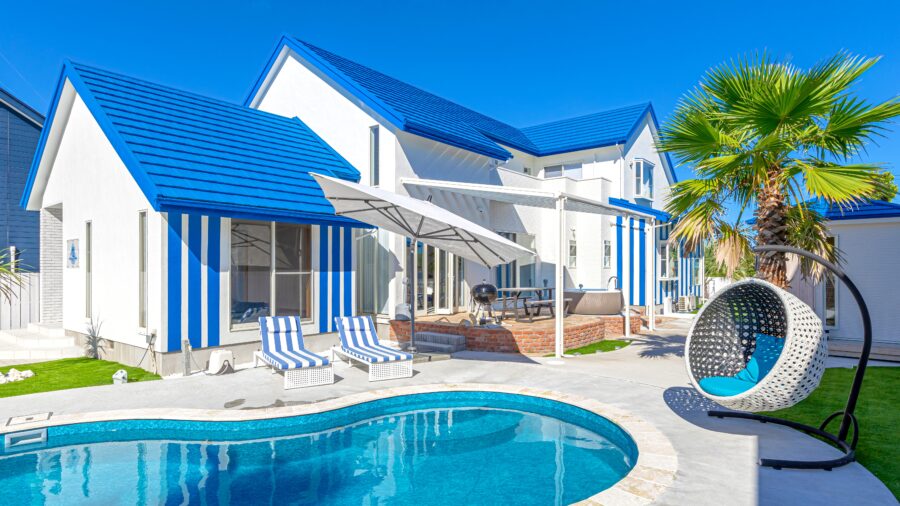 THE BLUE POINT seaside villaの外観