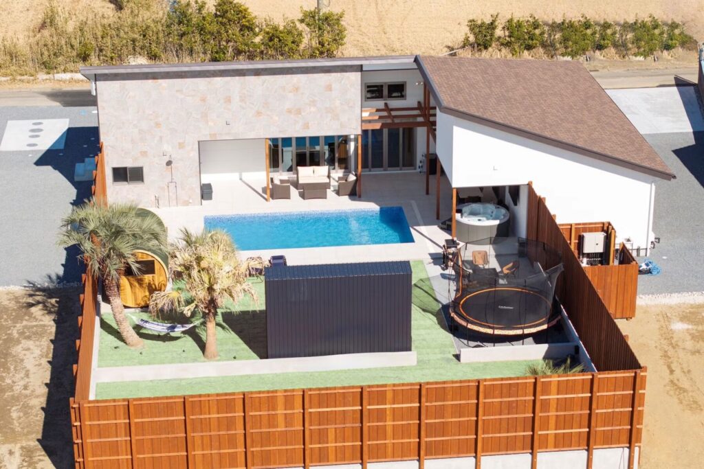 VILLA SENSE kujukuriの外観