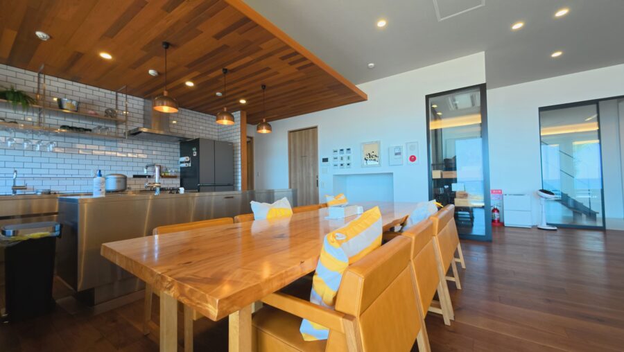 GIFTHOUSE 館山 伊戸のダイニング